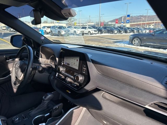 2023 Toyota Highlander XSE