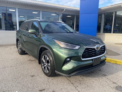 2025 Toyota Highlander XLE