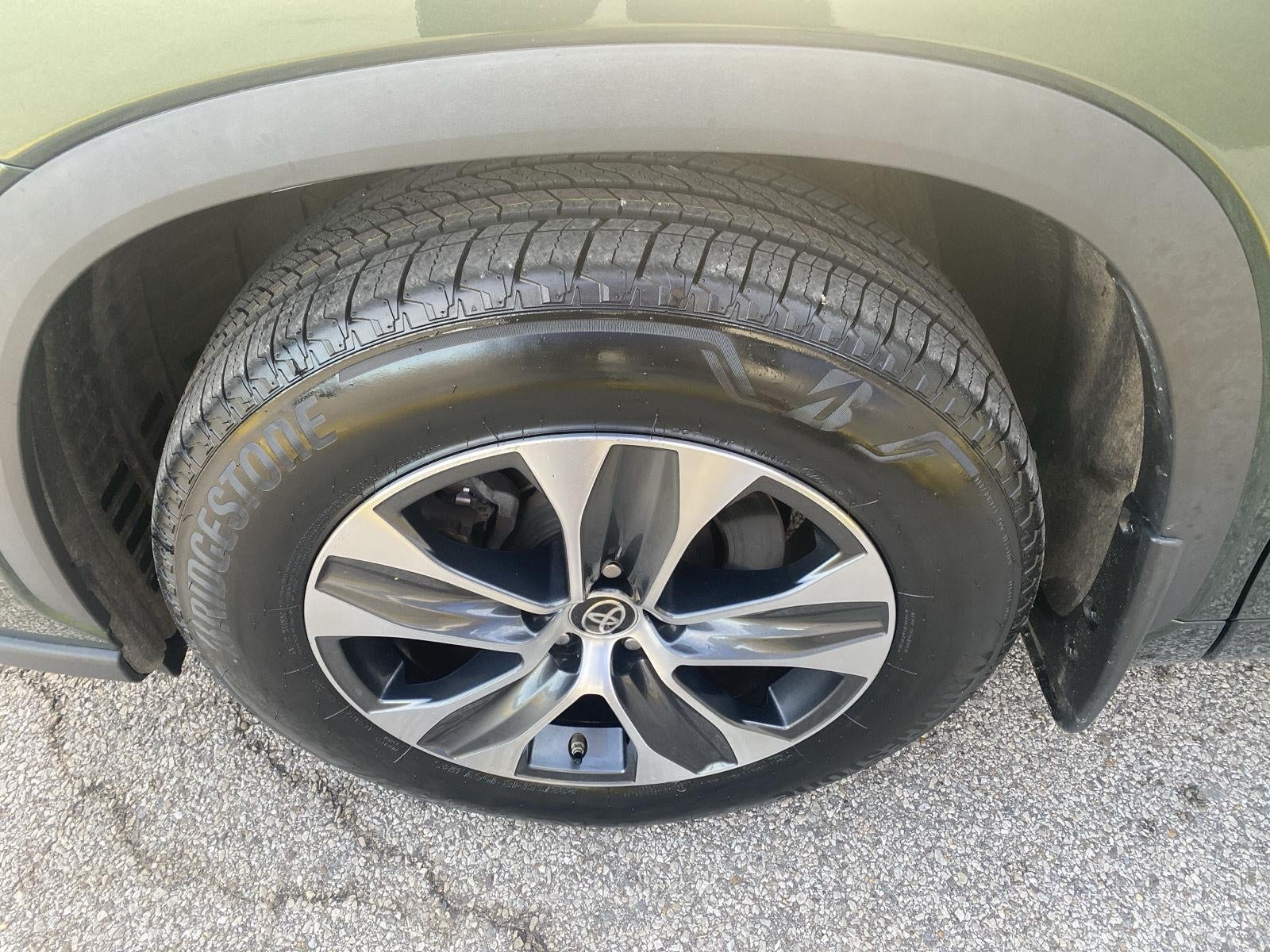 2025 Toyota Highlander XLE