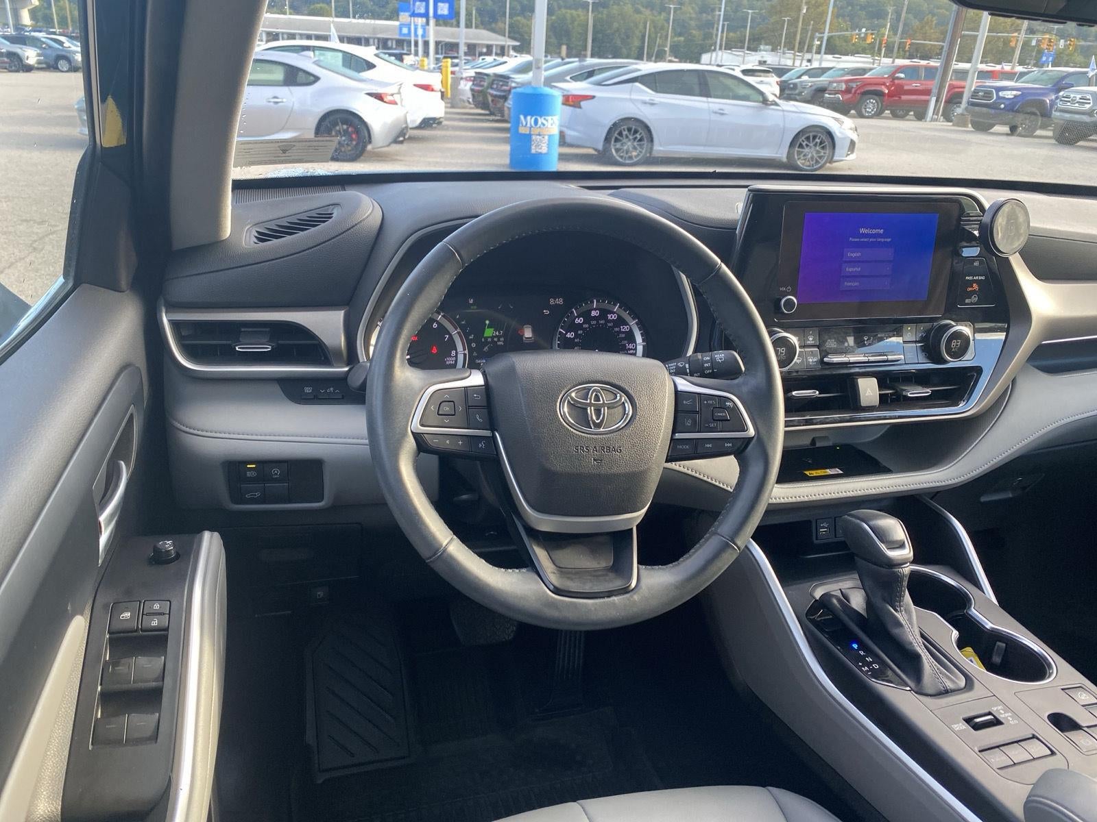 2025 Toyota Highlander XLE