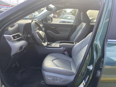 2025 Toyota Highlander XLE