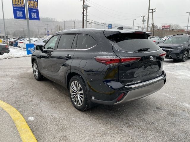 2024 Toyota Highlander Platinum
