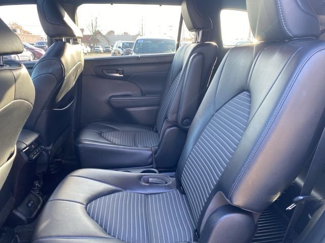 2022 Toyota Highlander XSE