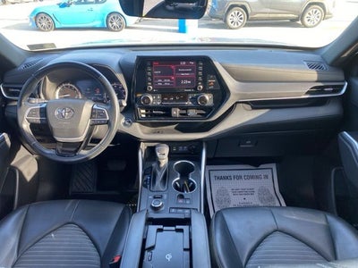 2022 Toyota Highlander XSE