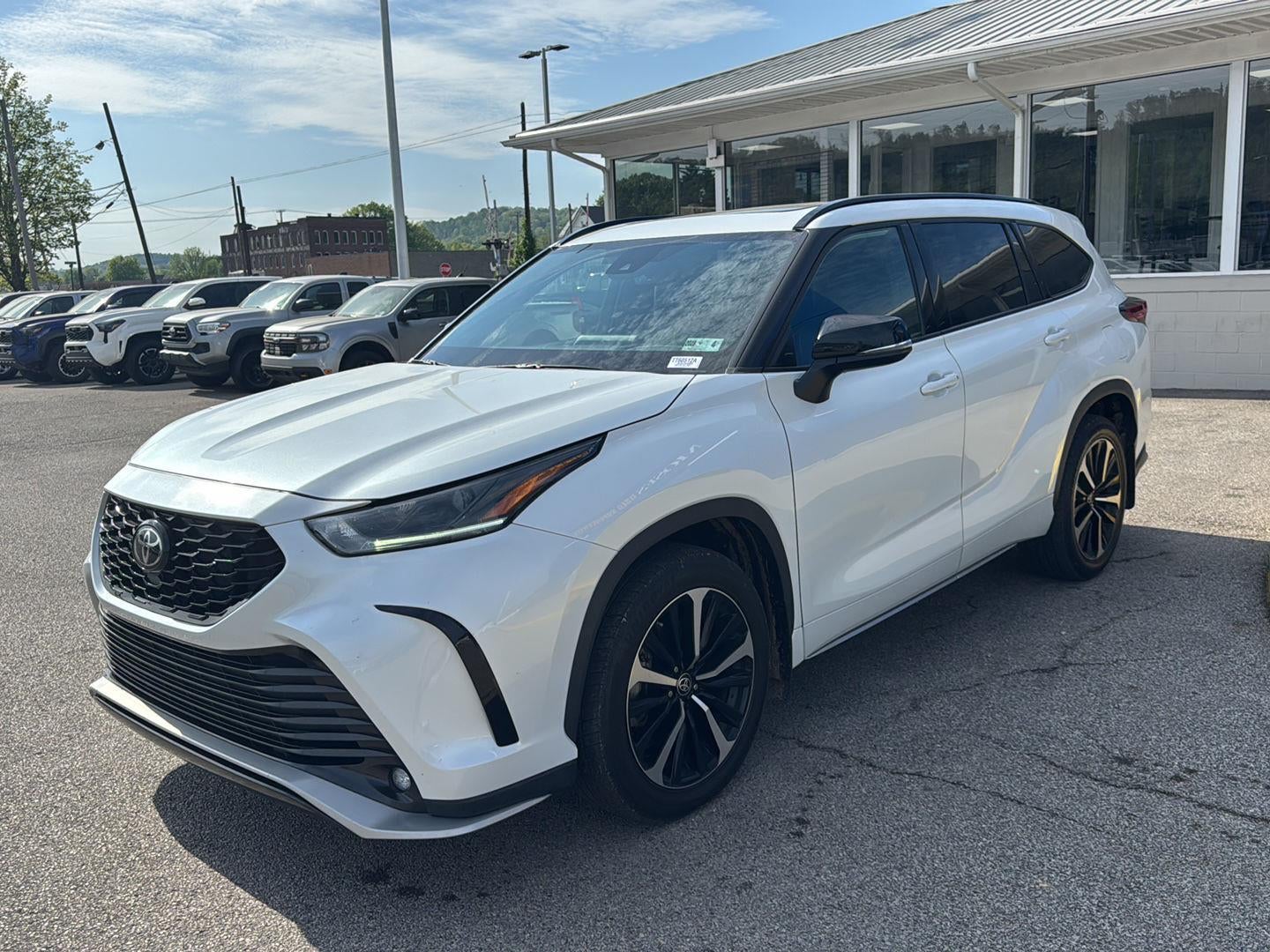 2022 Toyota Highlander XSE