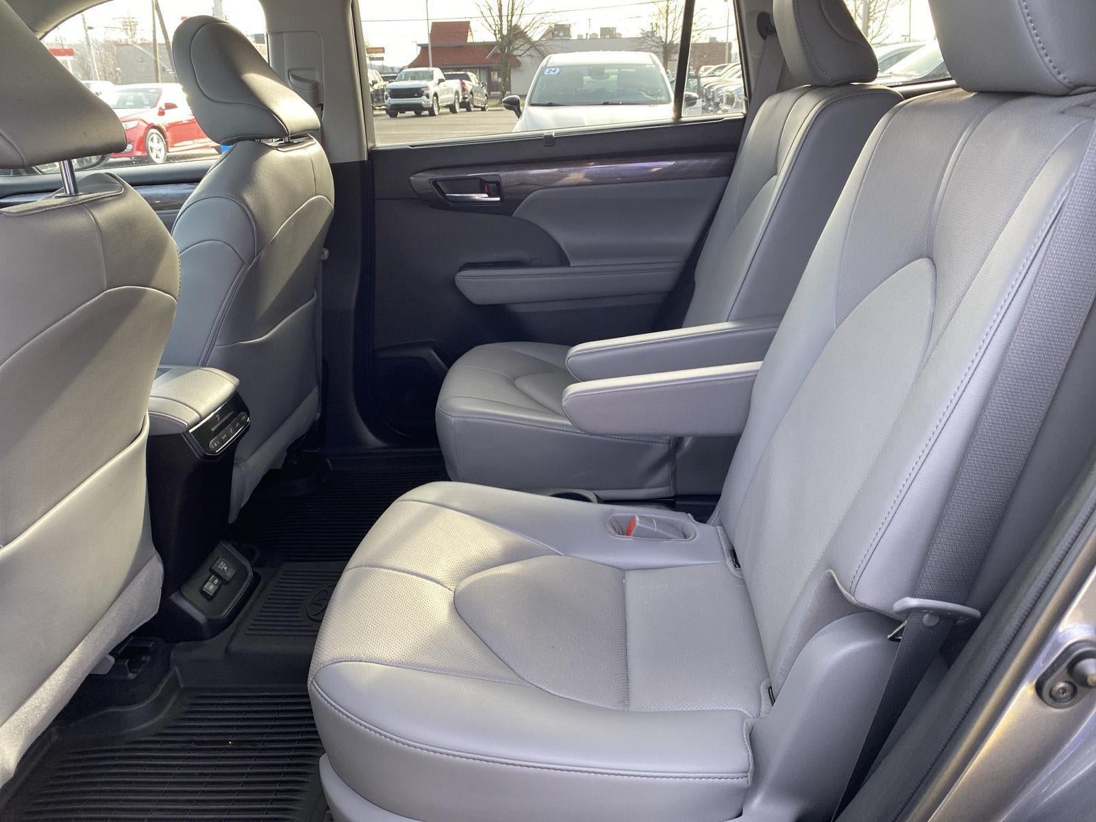 2022 Toyota Highlander Hybrid Limited