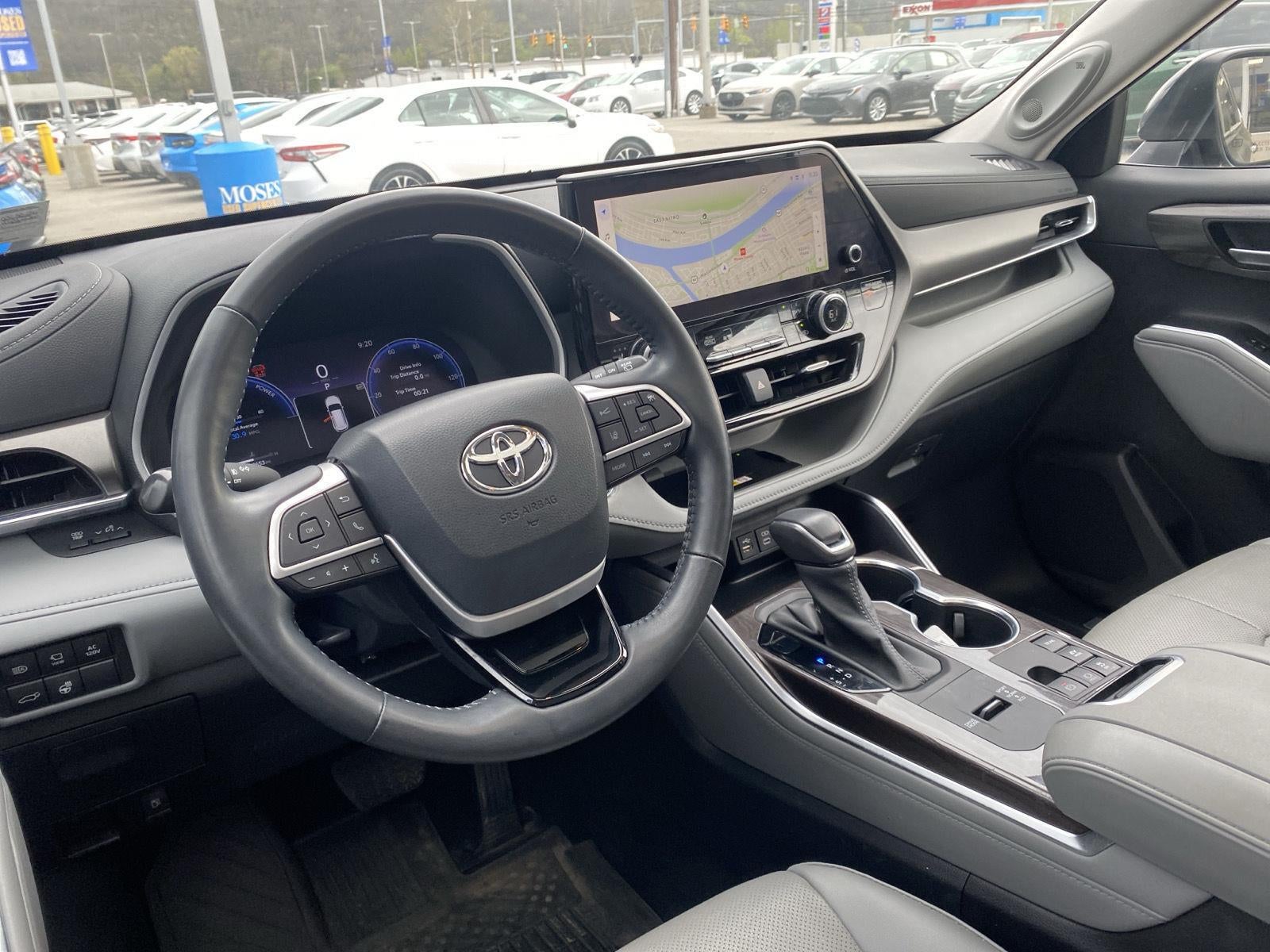 2023 Toyota Highlander Hybrid Limited