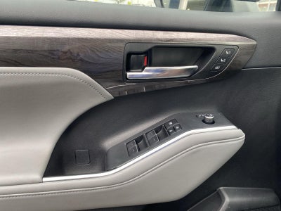 2023 Toyota Highlander Hybrid Limited