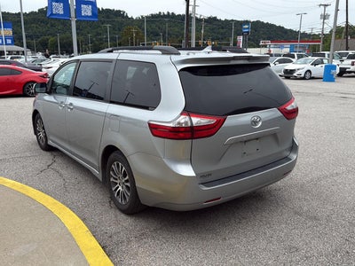 2019 Toyota Sienna XLE 8-Passenger