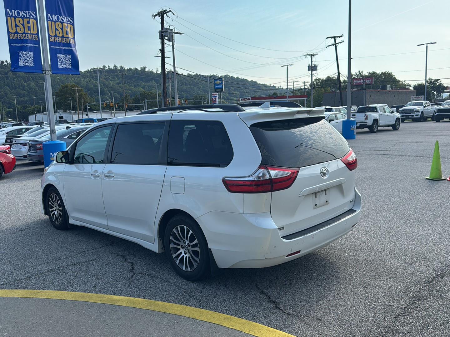 2019 Toyota Sienna XLE Auto Access Seat