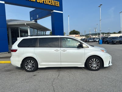 2019 Toyota Sienna XLE Auto Access Seat