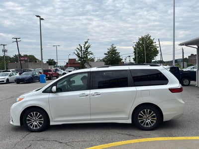 2020 Toyota Sienna XLE 8-Passenger