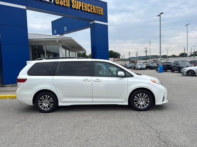 2020 Toyota Sienna XLE 8-Passenger