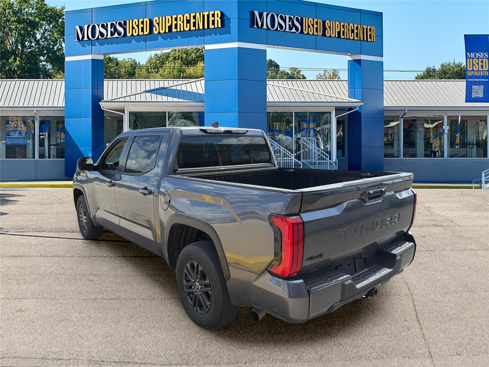 2024 Toyota TUNDRA TRUCK