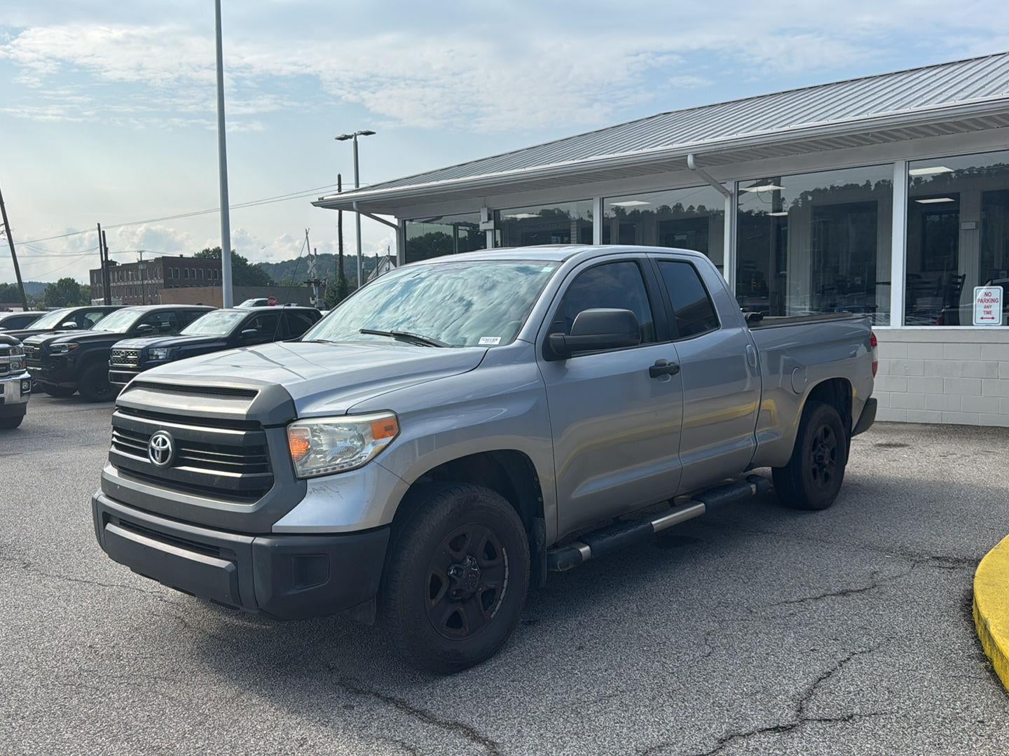 2014 Toyota Tundra Truck SR5