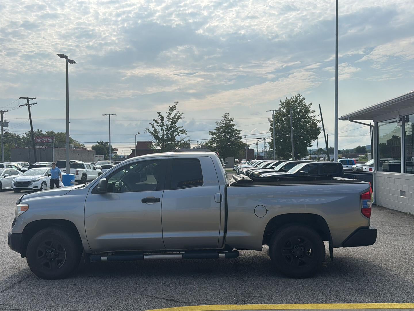 2014 Toyota Tundra Truck SR5