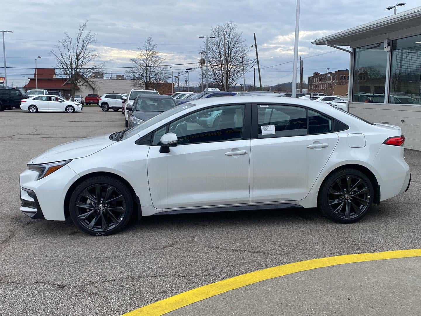 2025 Toyota Corolla SE