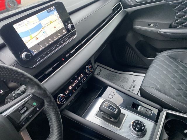 2024 Mitsubishi Outlander PHEV SEL