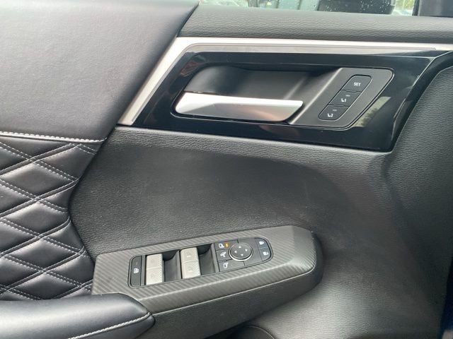 2024 Mitsubishi Outlander PHEV SEL