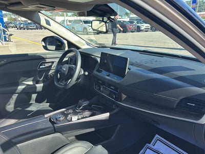 2025 Nissan Rogue Platinum