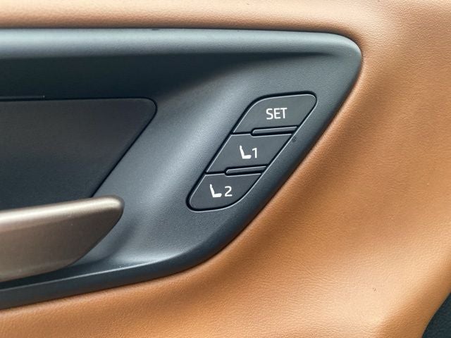 2025 Toyota Crown Signia Limited