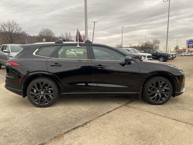 2025 Toyota Crown Signia Limited