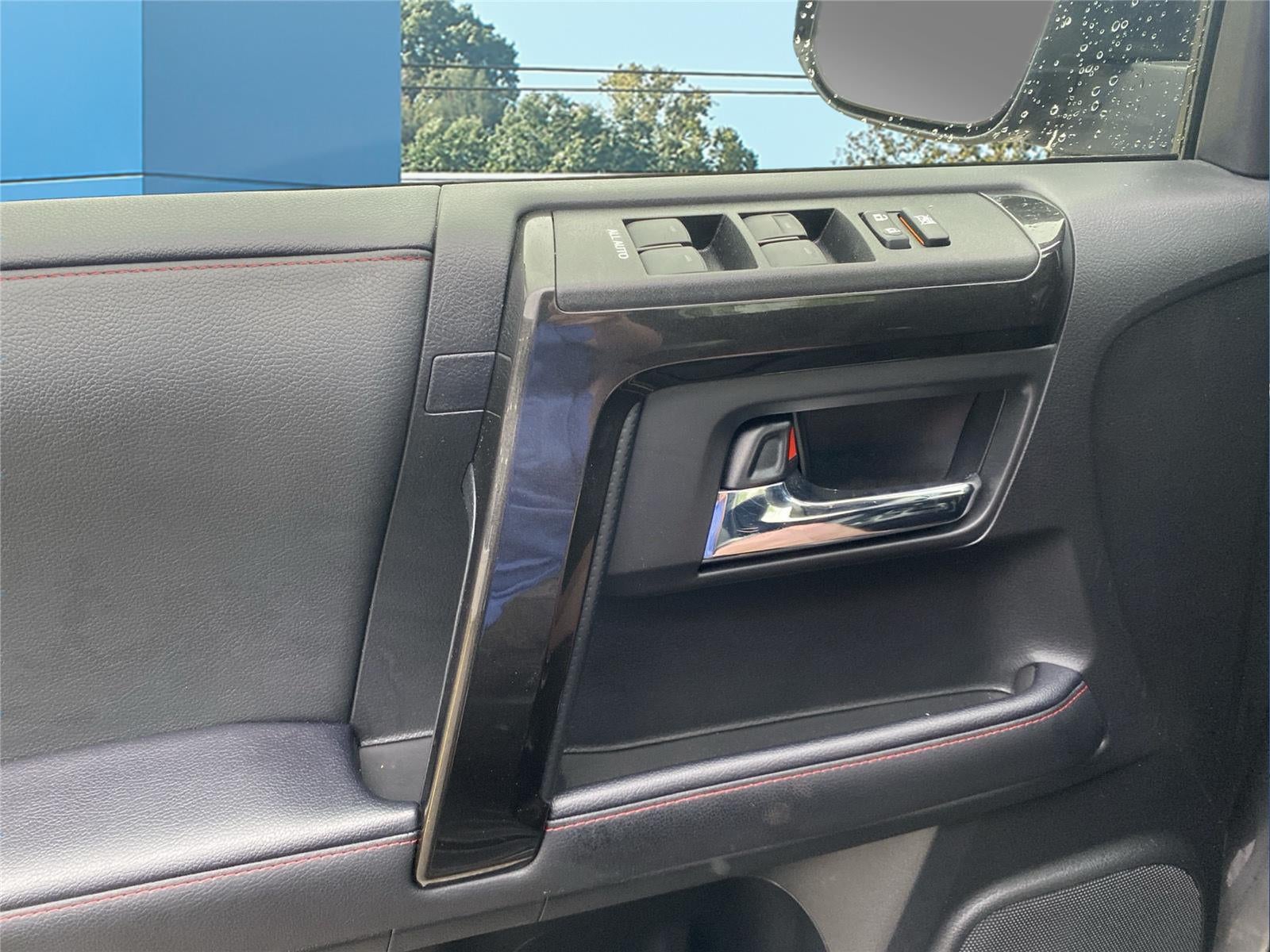 2020 Toyota 4Runner Venture