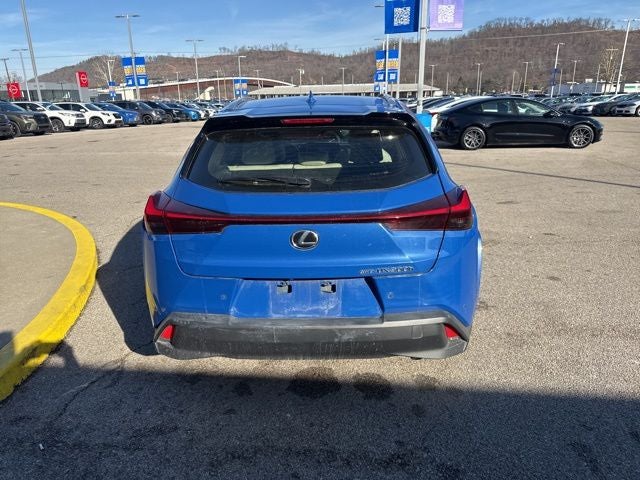 2025 Lexus UX 300h Premium