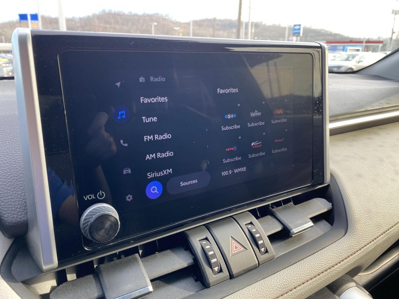 2023 Toyota RAV4 Hybrid XLE Premium