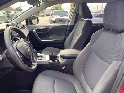 2019 Toyota RAV4 Hybrid LE