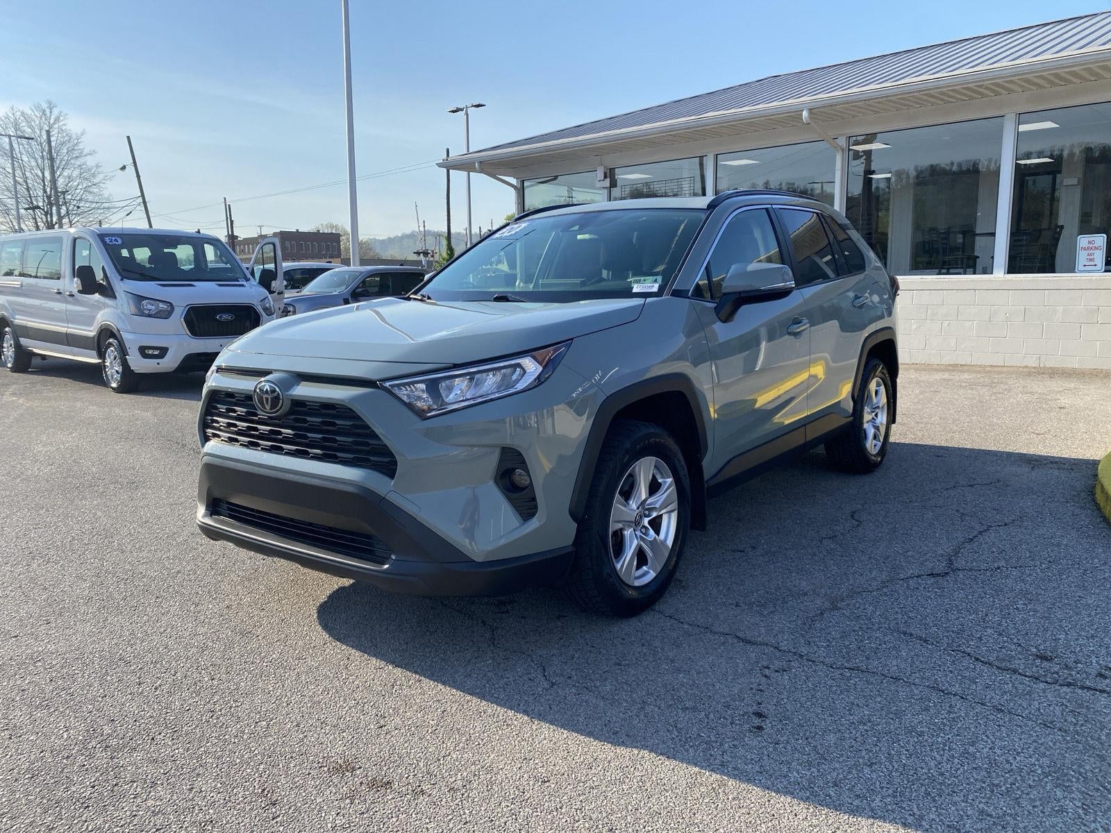 2020 Toyota RAV4 XLE