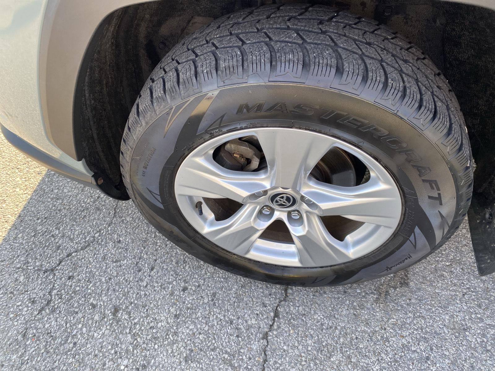 2020 Toyota RAV4 XLE