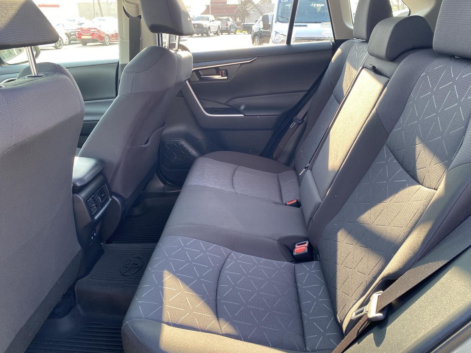 2020 Toyota RAV4 XLE