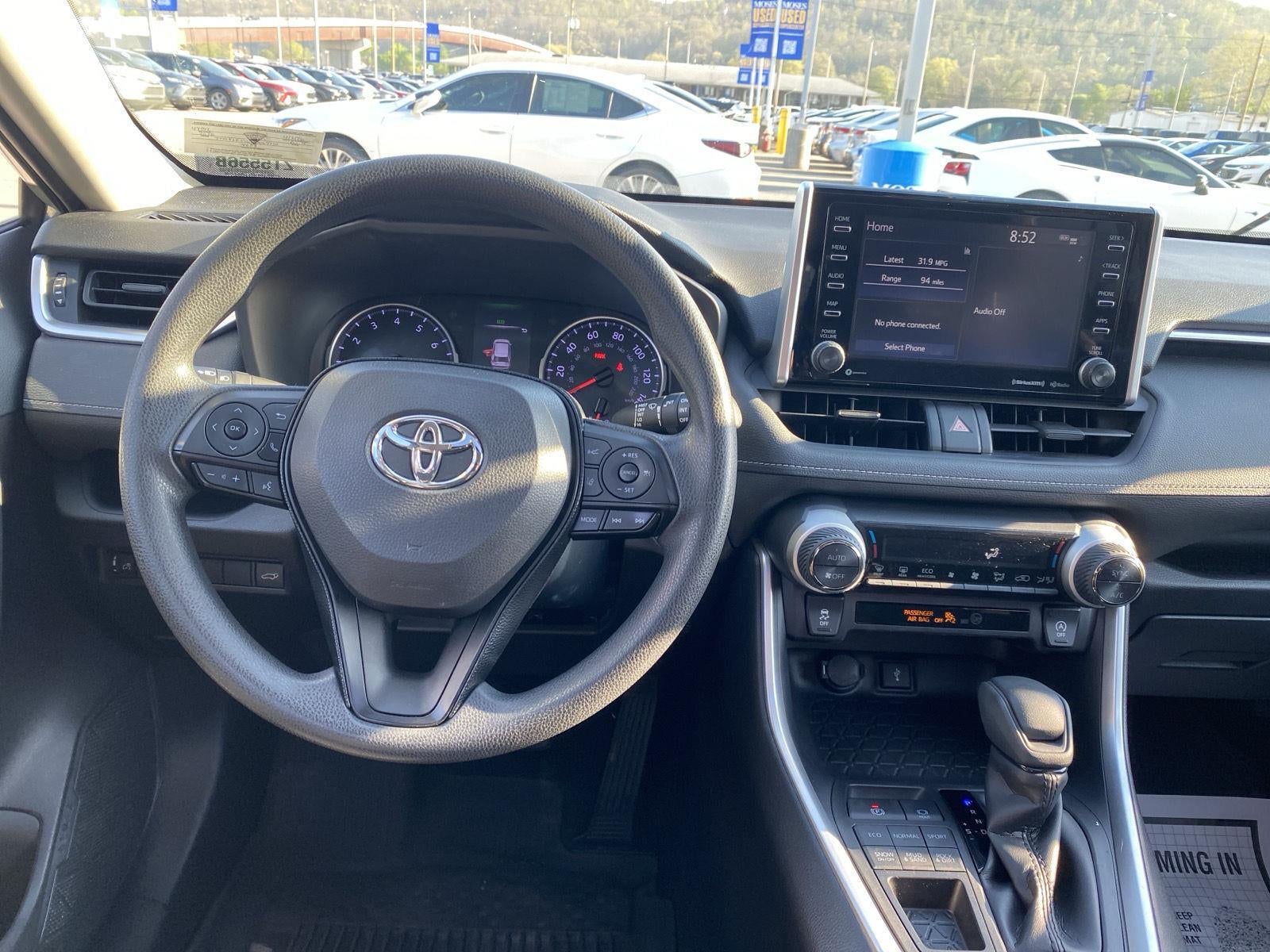 2020 Toyota RAV4 XLE