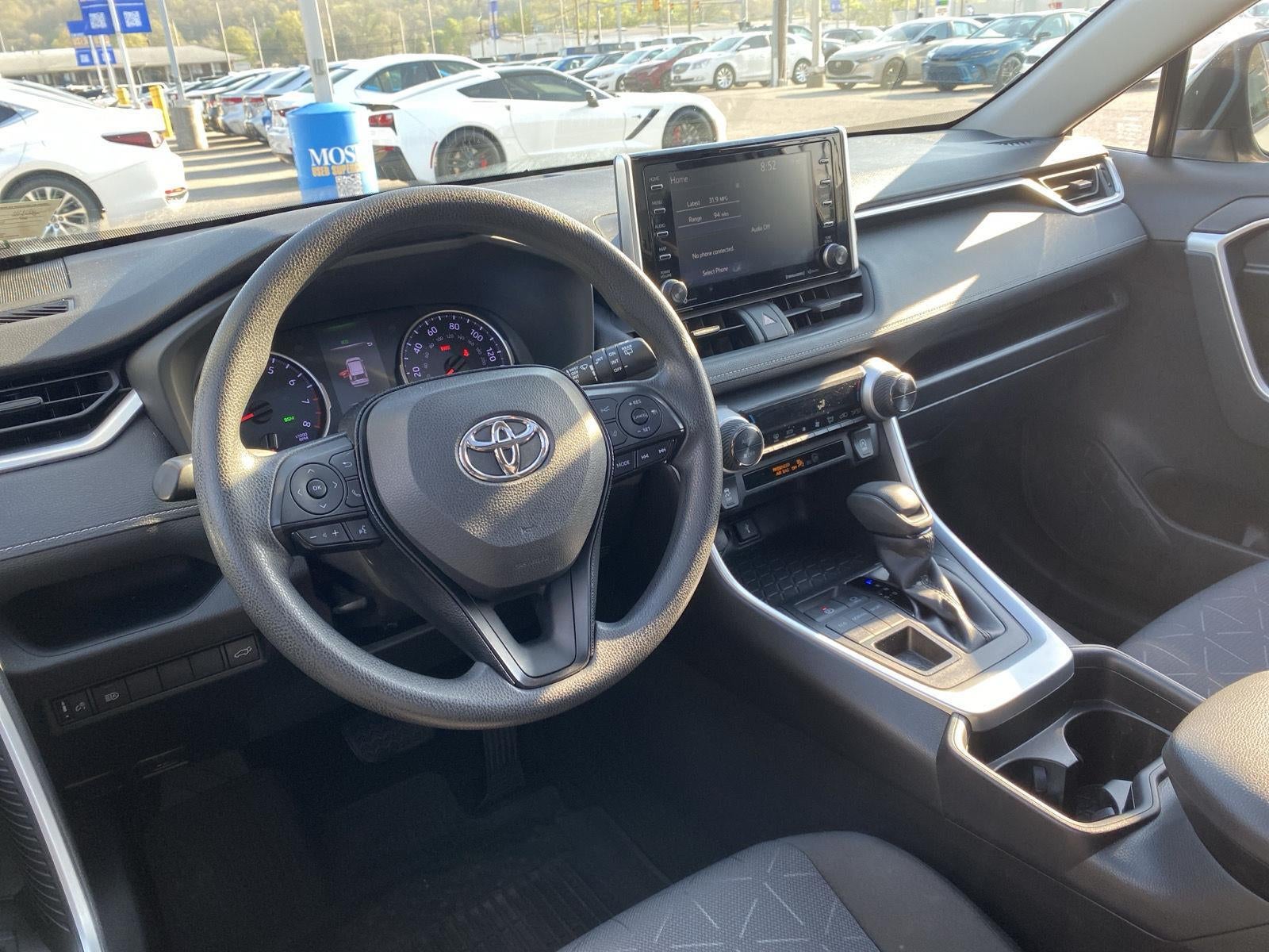 2020 Toyota RAV4 XLE