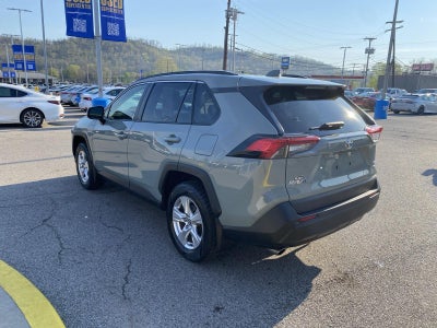 2020 Toyota RAV4 XLE