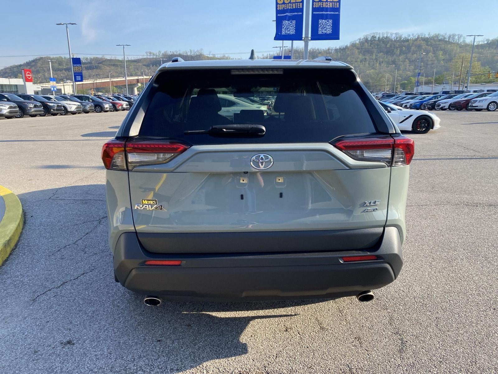 2020 Toyota RAV4 XLE