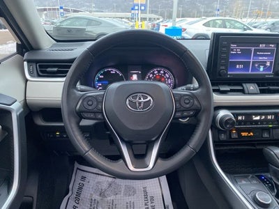 2022 Toyota RAV4 Hybrid XLE