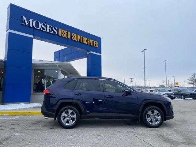 2022 Toyota RAV4 Hybrid XLE