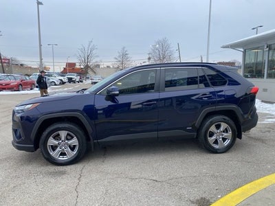 2022 Toyota RAV4 Hybrid XLE