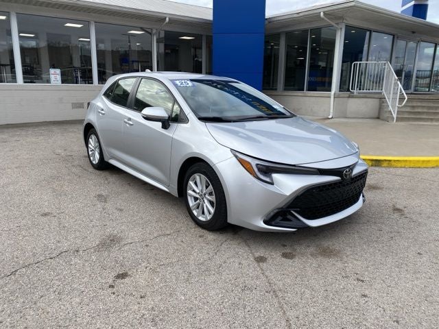 2025 Toyota Corolla Hatchback SE
