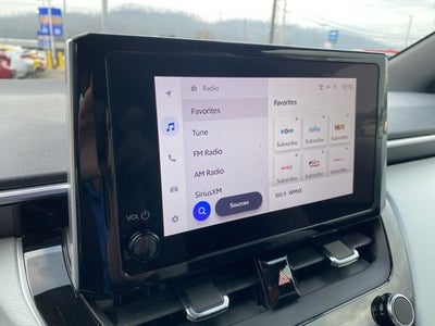 2025 Toyota Corolla Hatchback SE