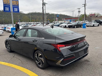 2024 Hyundai Elantra Limited