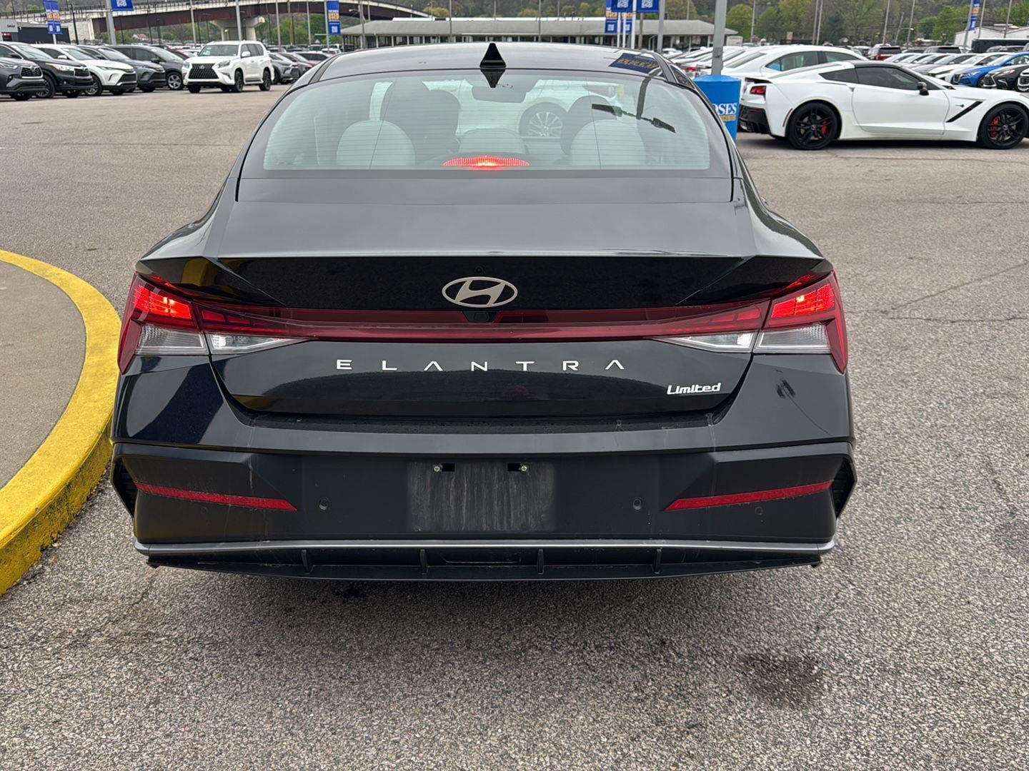 2024 Hyundai Elantra Limited