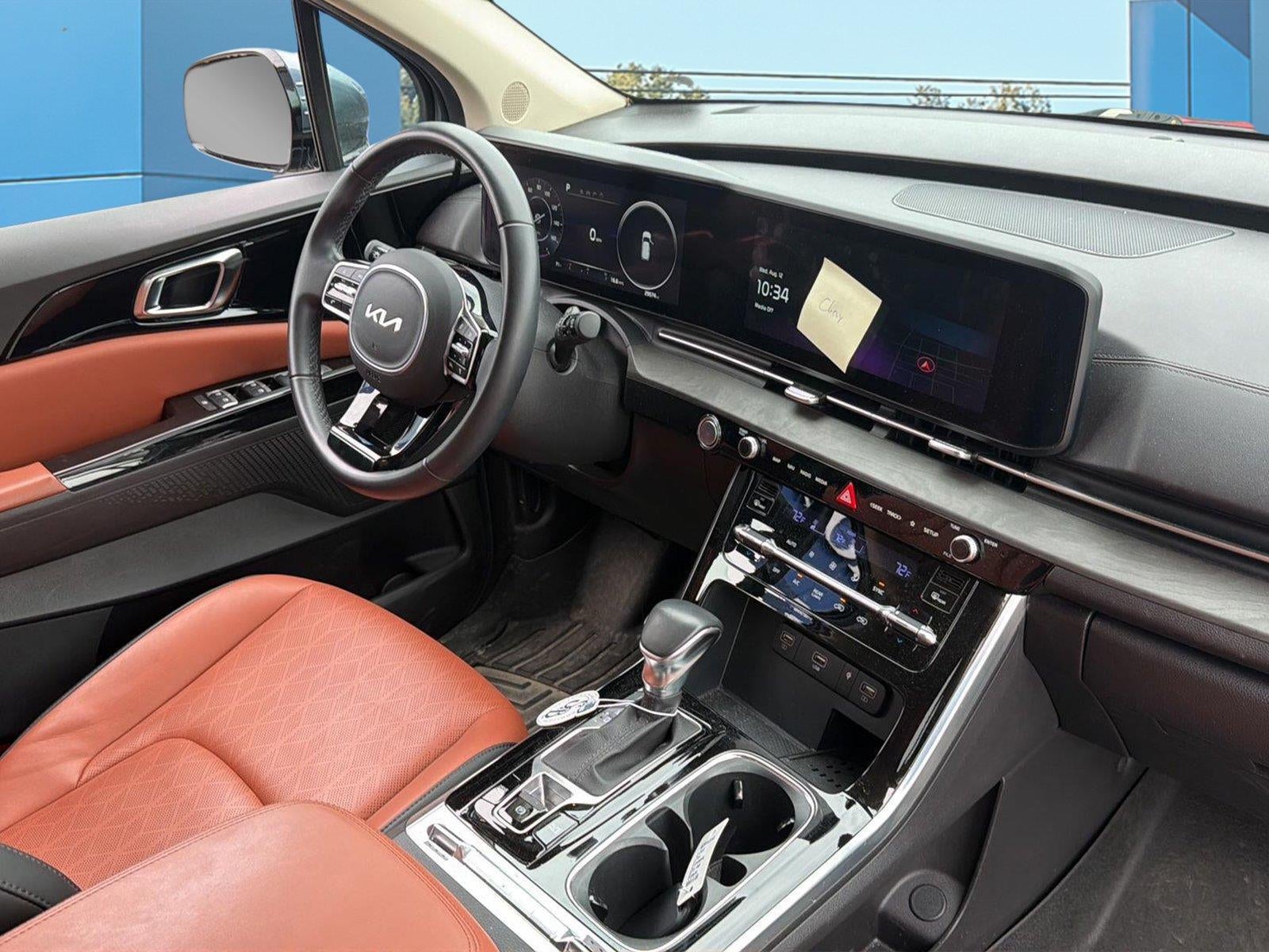2023 Kia Carnival SX
