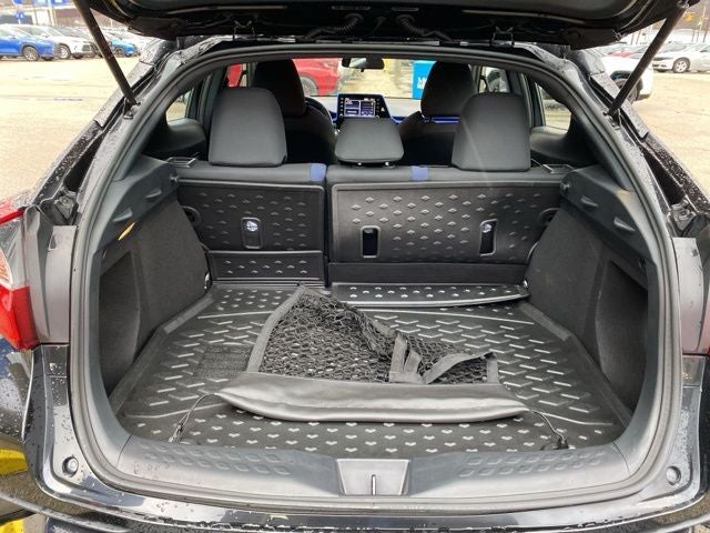 2022 Toyota C-HR XLE