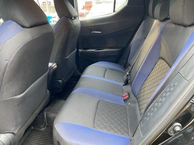 2022 Toyota C-HR XLE