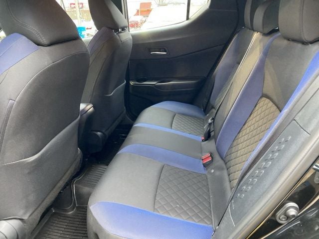 2022 Toyota C-HR XLE