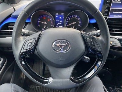 2022 Toyota C-HR XLE