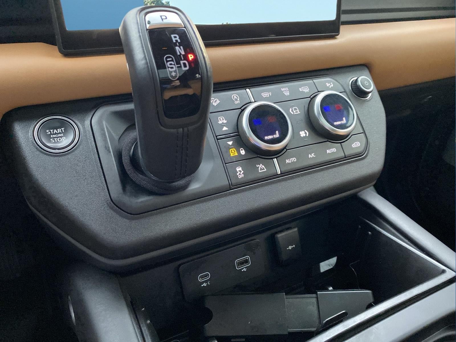 2024 Land Rover Defender X-Dynamic SE